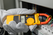 将图片加载到图库查看器，FLUKE 301C刀锋系列钳形表 福禄克官方店

