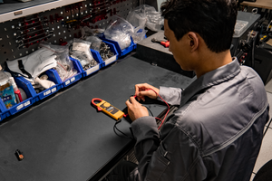 FLUKE 301C刀锋系列钳形表 福禄克官方店